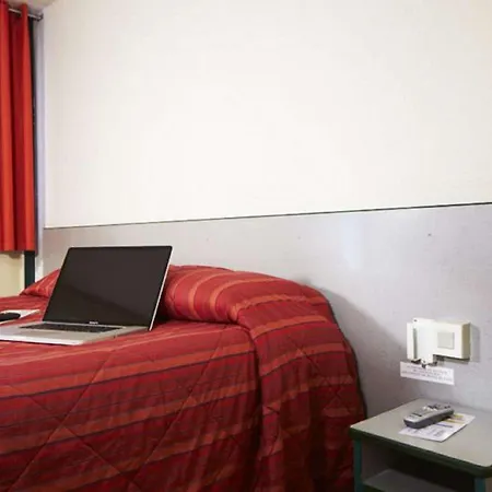 Hotel Première Classe - Bastillac 2*